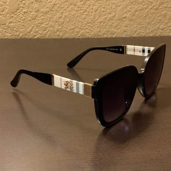Burberry Black and Gold Sunglasses - Picture 1 of 4